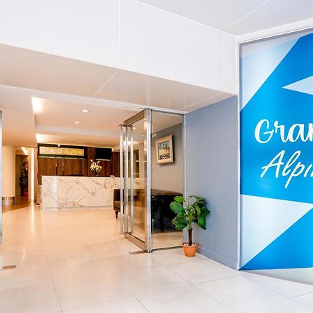Grand Alpine Hotel Bangkok Eksteriør bilde