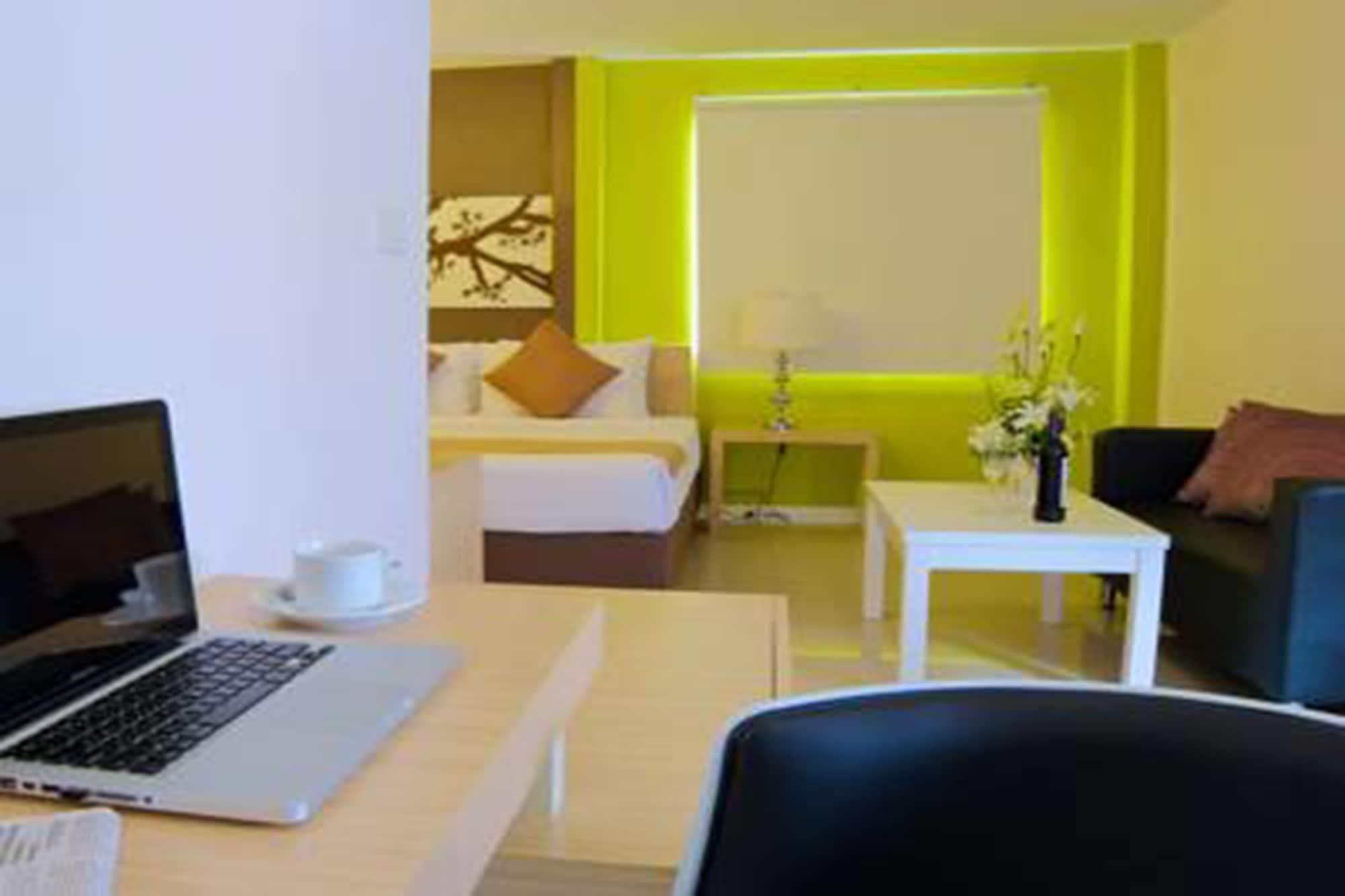 Grand Alpine Hotel Bangkok Eksteriør bilde