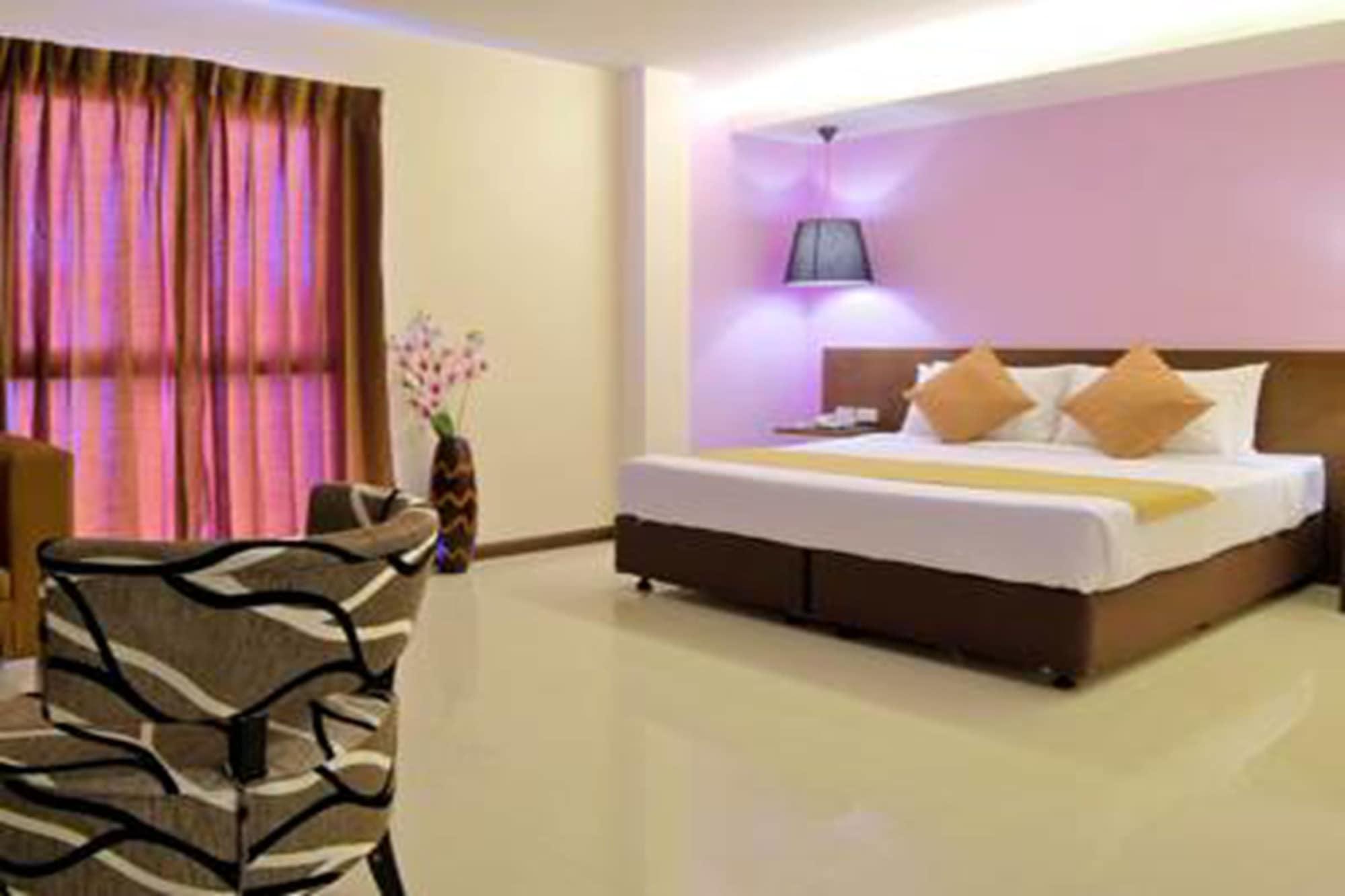Grand Alpine Hotel Bangkok Eksteriør bilde