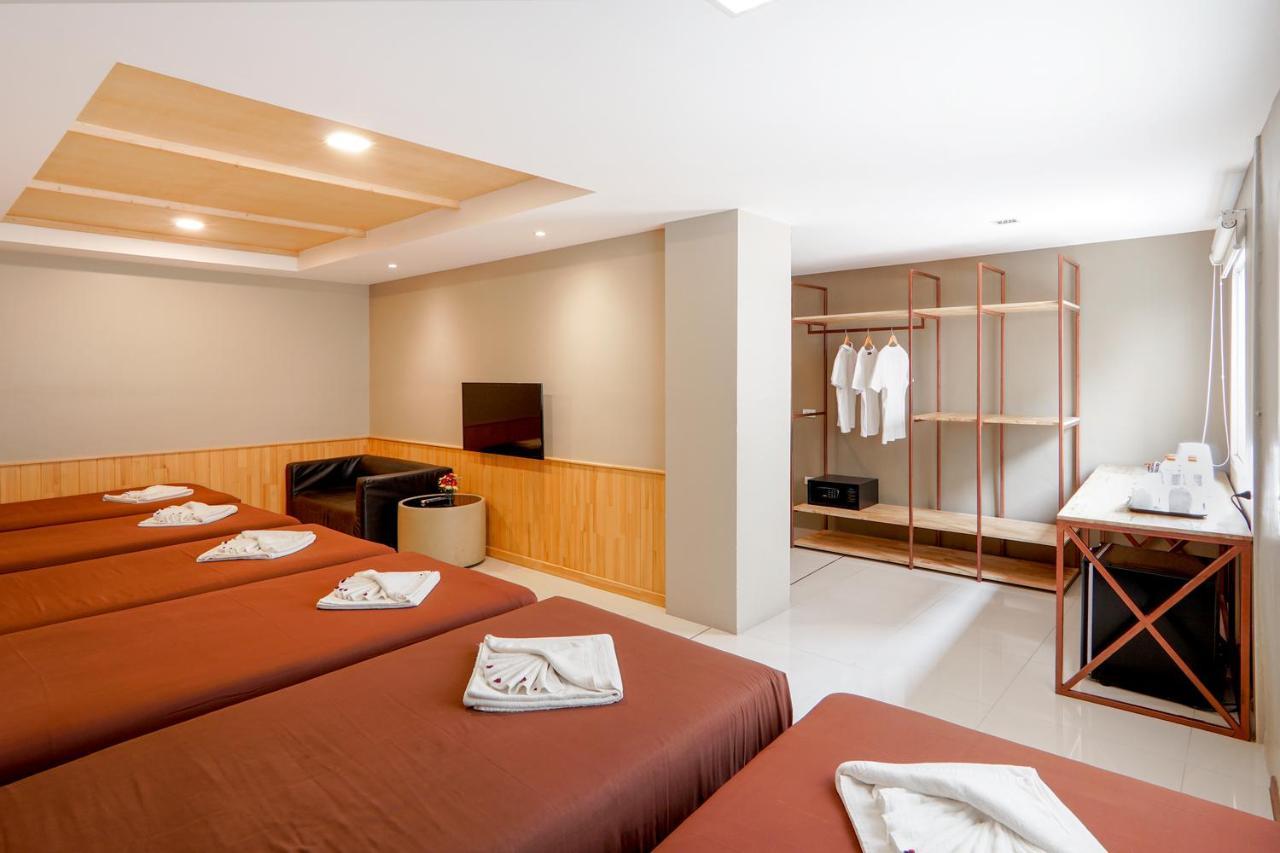 Grand Alpine Hotel Bangkok Eksteriør bilde