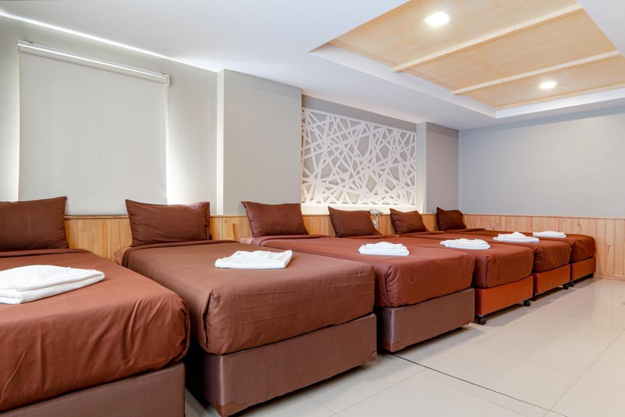 Grand Alpine Hotel Bangkok Eksteriør bilde
