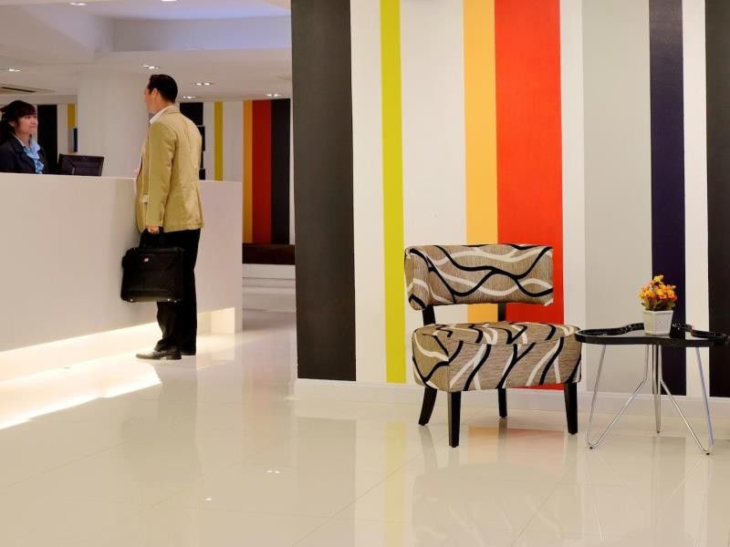 Grand Alpine Hotel Bangkok Eksteriør bilde